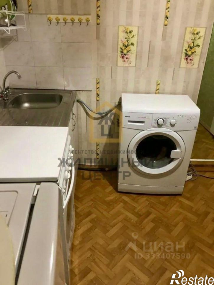 1-комн квартира пр-кт 40 лет Октября, 19,  д. 19