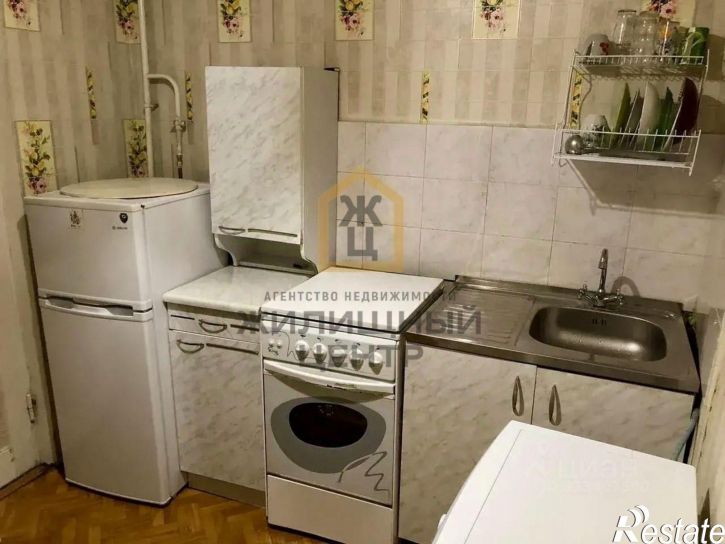 1-комн квартира пр-кт 40 лет Октября, 19,  д. 19