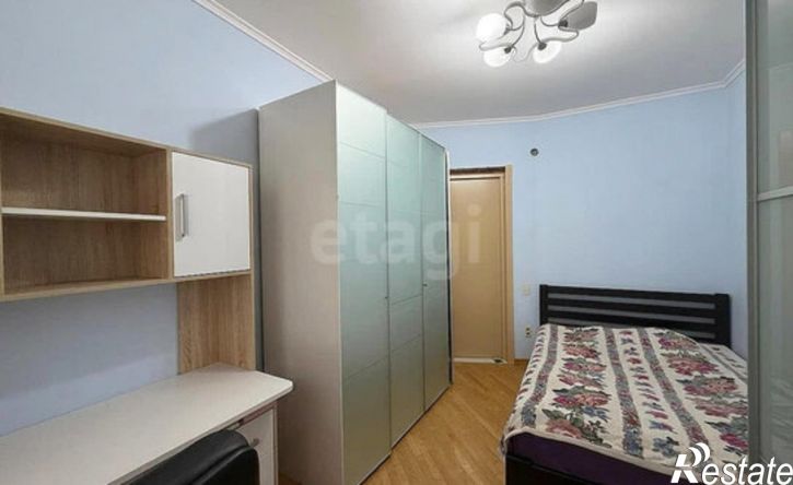 3-комн квартира ул 295 Стрелковой Дивизии, 18,  д. 18