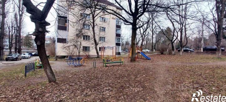 2-комн квартира ул Орджоникидзе, 8,  д. 8