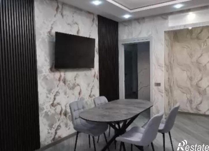 3-комн квартира улица Пальмиро Тольятти, 47,  д. 47