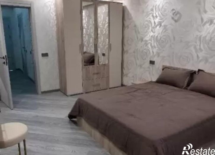 3-комн квартира улица Пальмиро Тольятти, 47,  д. 47