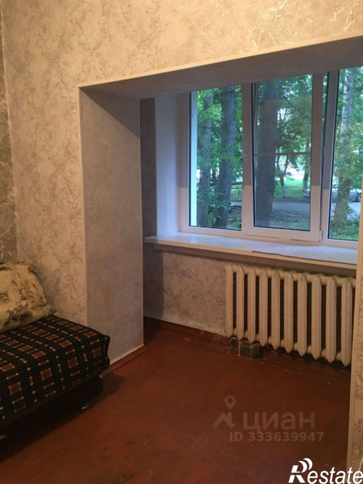 Комната улица 295-й Стрелковой Дивизии, 12,  д. 12