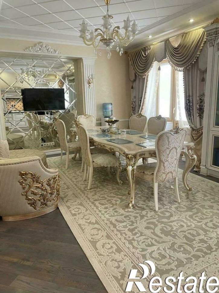 6-комн квартира улица Малыгина, 23,  д. 23