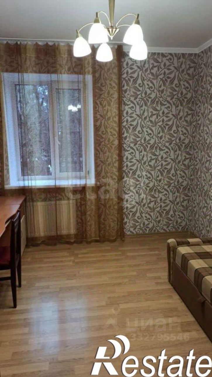 3-комн квартира улица 295-й Стрелковой Дивизии, 12,  д. 12