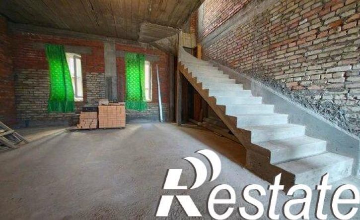 8-комн квартира проспект Кирова, 86,  д. 86