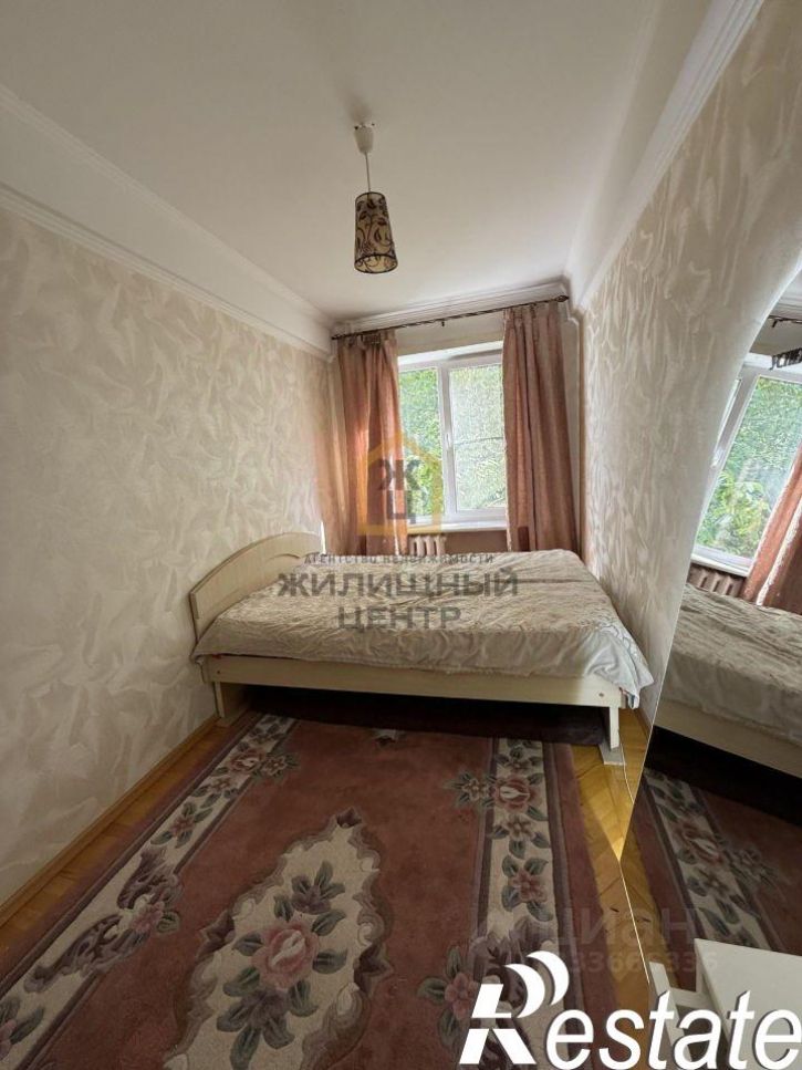 4-комн квартира Московская улица, 92 к1,  д. 92 к1