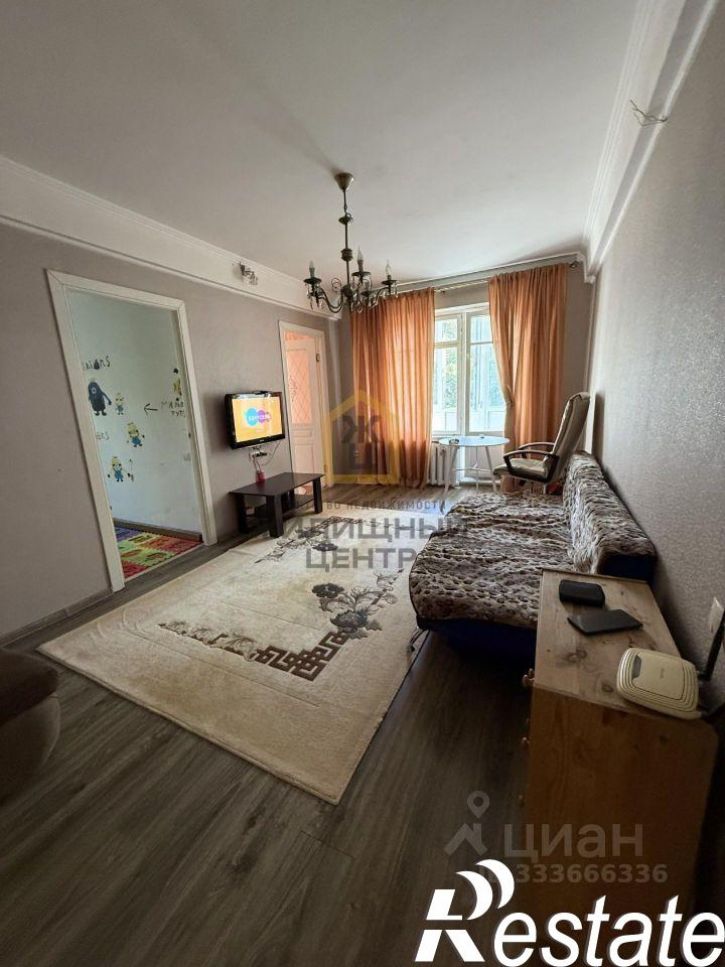 4-комн квартира Московская улица, 92 к1,  д. 92 к1
