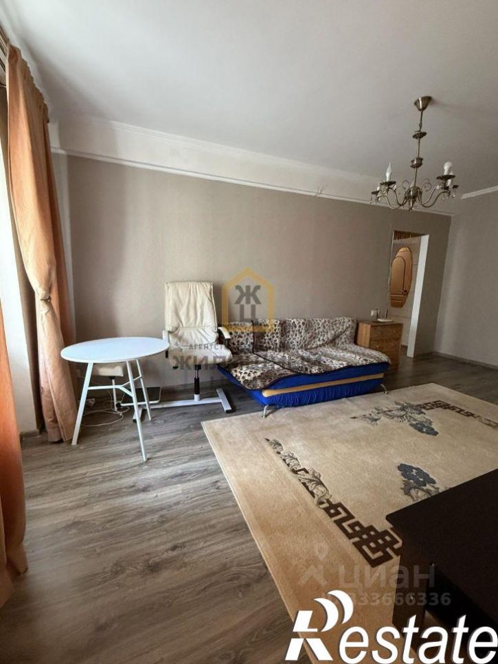 4-комн квартира Московская улица, 92 к1,  д. 92 к1