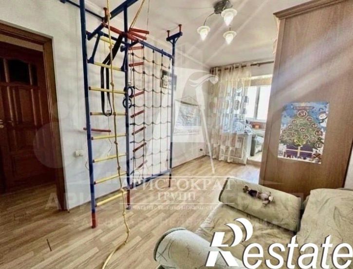 4-комн квартира Украинская улица, 31,  д. 31