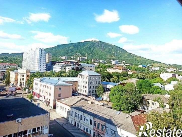 2-комн квартира улица Власова, 31,  д. 31