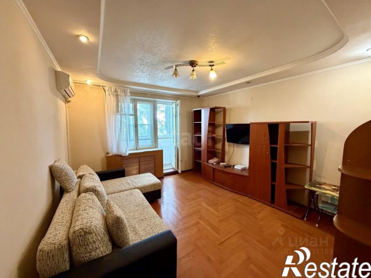 2-комн квартира улица Адмиральского, 2,  д. 2