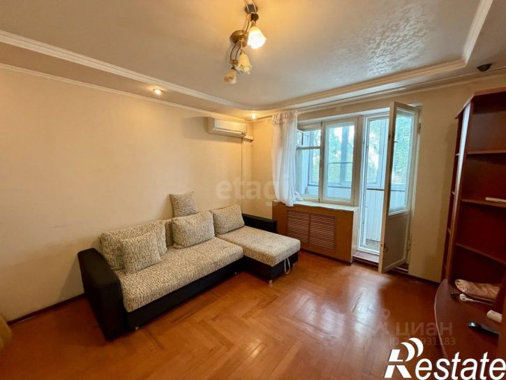 2-комн квартира улица Адмиральского, 2,  д. 2