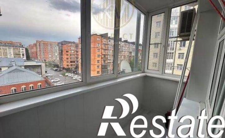 2-комн квартира улица Дровянникова, 20,  д. 20