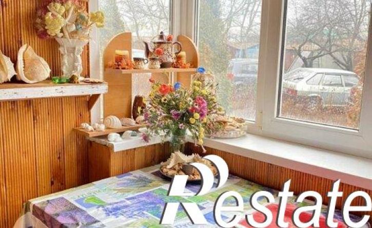 3-комн квартира улица Матвеева, 1,  д. 1
