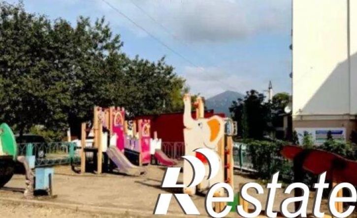 3-комн квартира улица Розы Люксембург, 42,  д. 42