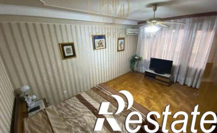 4-комн квартира Украинская улица, 44,  д. 44