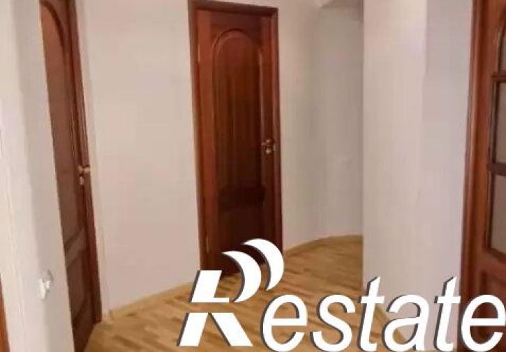 3-комн квартира улица Дунаевского, 20Б,  д. 20Б