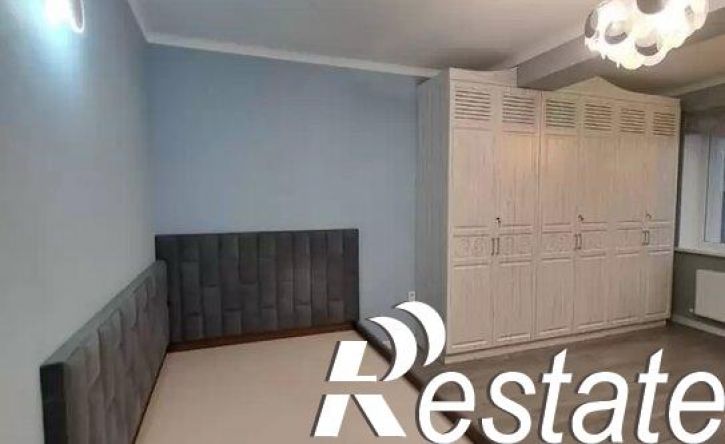 2-комн квартира улица Адмиральского, 1А,  д. 1А