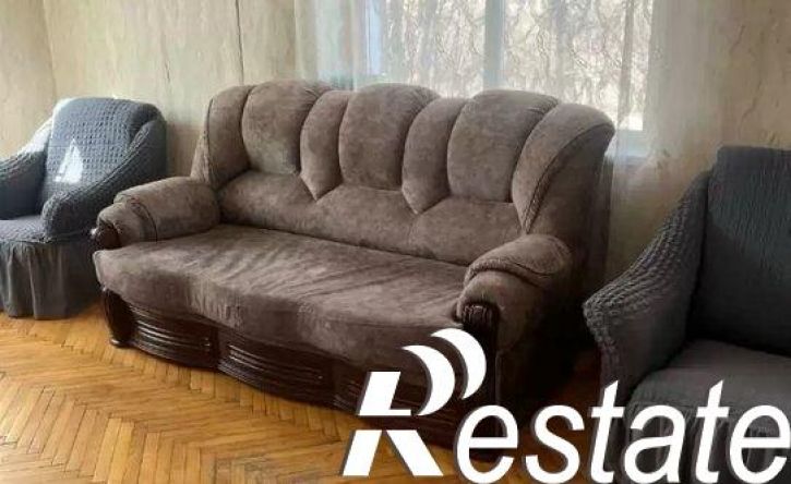 2-комн квартира улица Крайнего, 90,  д. 90