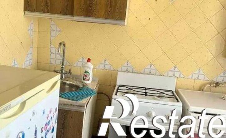 2-комн квартира улица Крайнего, 90,  д. 90