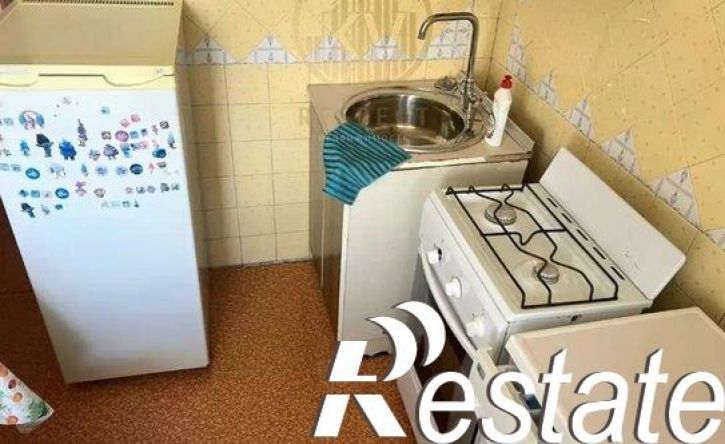 2-комн квартира улица Крайнего, 90,  д. 90