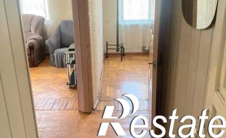 2-комн квартира улица Крайнего, 90,  д. 90