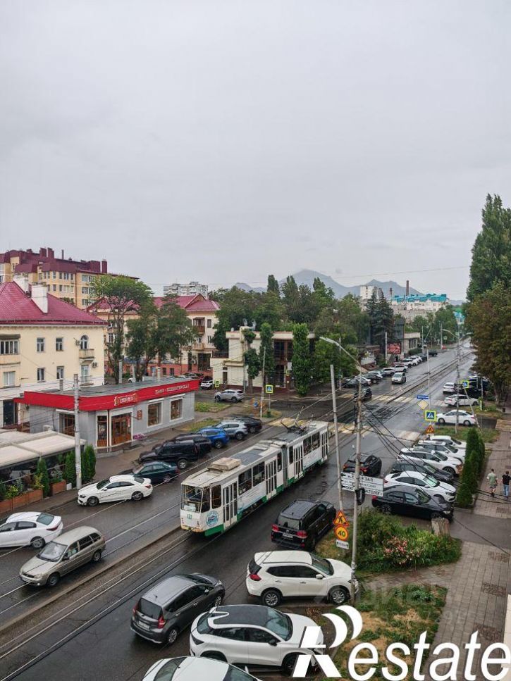 2-комн квартира проспект 40 лет Октября, 91А,  д. 91А