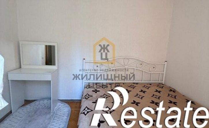 4-комн квартира Московская улица, 92 к1,  д. 92 к1