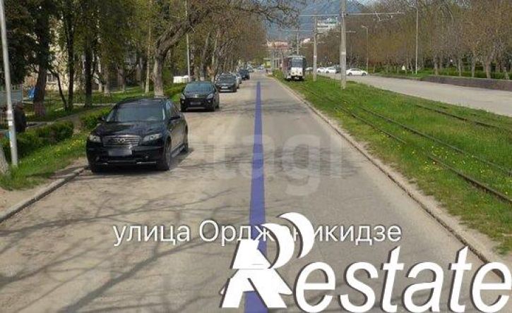 2-комн квартира улица Орджоникидзе, 3,  д. 3