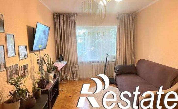 3-комн квартира улица Юлиуса Фучика, 21,  д. 21