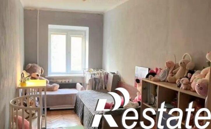 3-комн квартира улица Юлиуса Фучика, 21,  д. 21