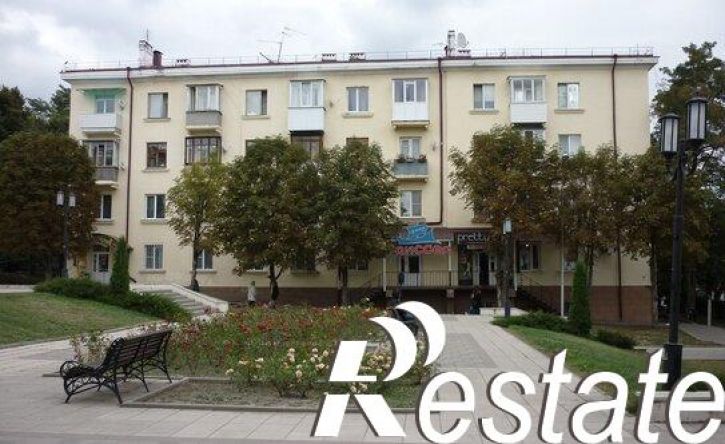 2-комн квартира улица Крайнего, 45,  д. 45