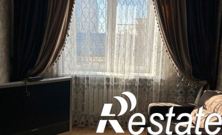 2-комн квартира улица Крайнего, 45,  д. 45