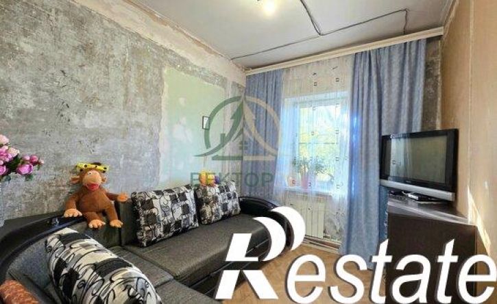 4-комн квартира улица Власова, 32,  д. 32