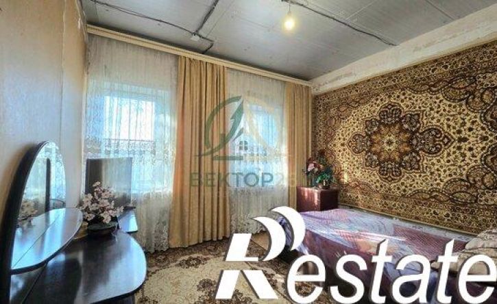 4-комн квартира улица Власова, 32,  д. 32