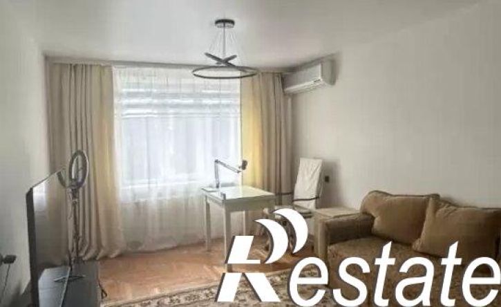 3-комн квартира улица Нежнова, 57,  д. 57